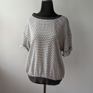 Halogen Cuffed Sleeve Open Back Patterned Top